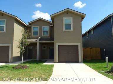 Main picture of 6922 Lakeview Dr