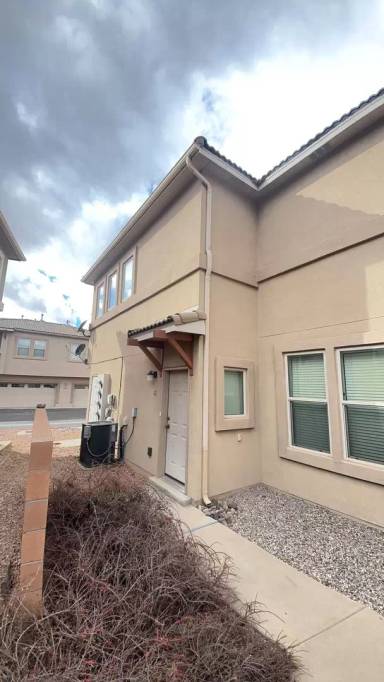Main picture of 11004 Fort Point Lane Northeast - C