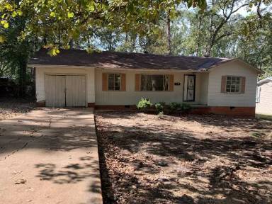 Main picture of 2469 Paden St