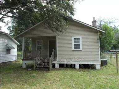 Main picture of 1920 Calvert St