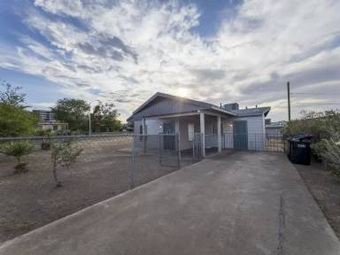 Main picture of 211 Kansas Ave