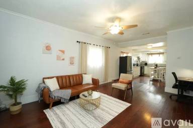 Main picture of 3528 1st Ave