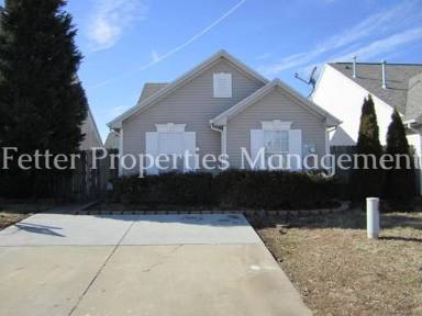 Main picture of 5879 Riverwalk Cir