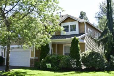 Main picture of 4427 S 221st St