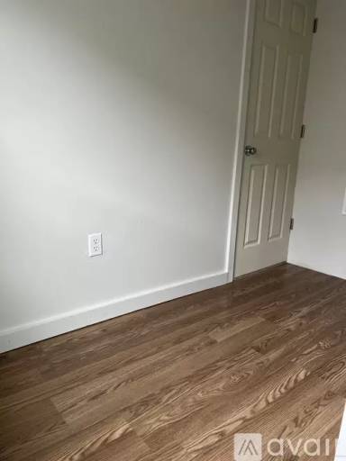Main picture of 541 W Brady St
