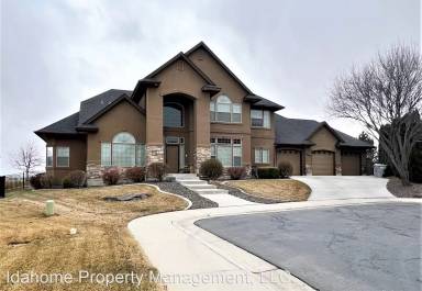Main picture of 2810 S Bayhill Ct