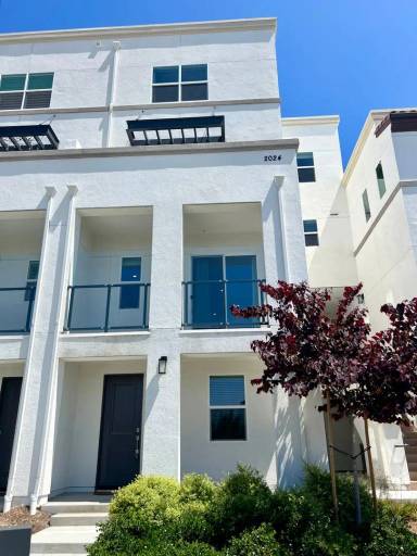 Main picture of 2024 Luzon Ln