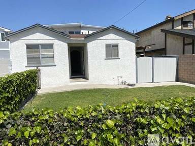 Main picture of 2311 Huntington Ln