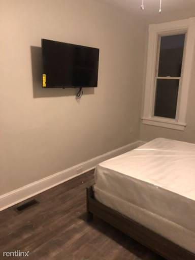 Main picture of 3722 W Garrison Ave