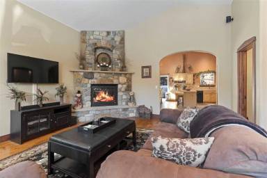 Main picture of 493 S County Road 672