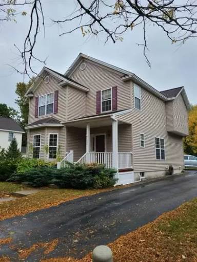 Main picture of 122 Elm St
