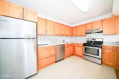 Main picture of 2552 Crescent St