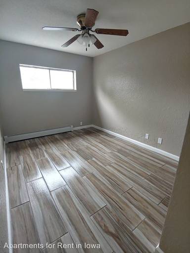 Main picture of 305 W Angus Ct