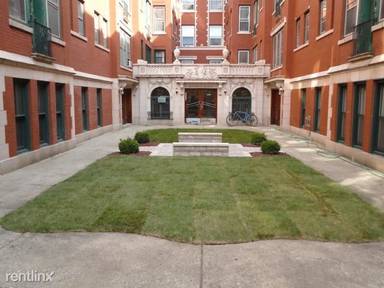 Main picture of 426-36 W Surf St Apartments