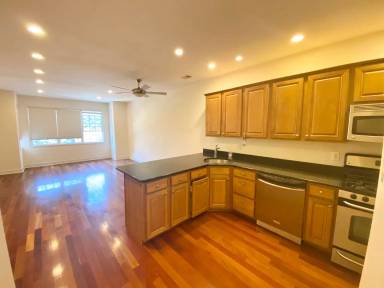 Main picture of 749 S 17th St