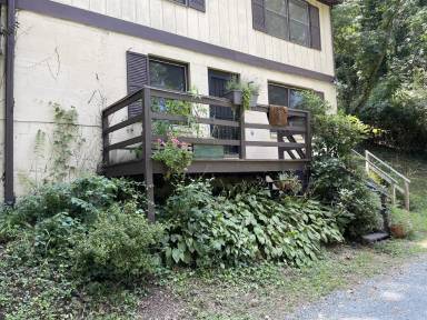 Main picture of 307 Paton St