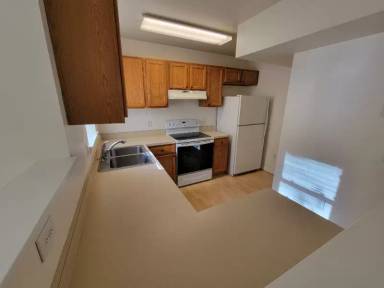 Main picture of 801 Stoll St