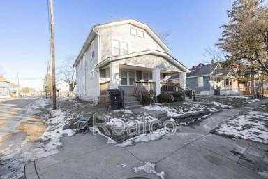 Main picture of 384 S Yale Ave