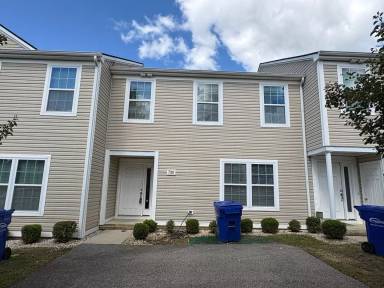 Main picture of 710 Twisted Oak Dr NW