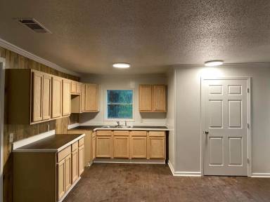 Main picture of 1262 Elks Lake Rd