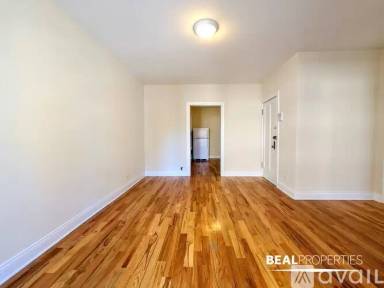 Main picture of 2840 N Orchard St