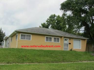 Main picture of 301 Esther St