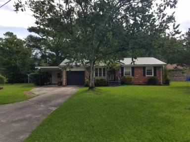 Main picture of 736 Dennis Rd