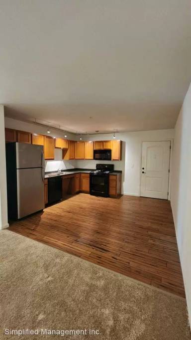 Main picture of 56 Heritage Ave