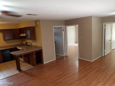Main picture of 1011 Chesapeake Dr