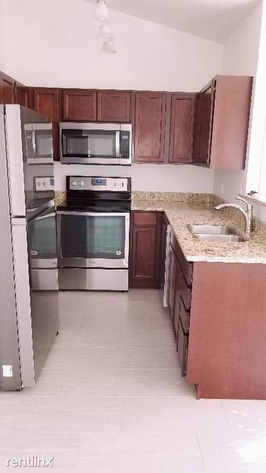 Main picture of 1321 Rotterdam Cir