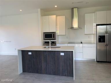Main picture of 3065 SW 27th Ter