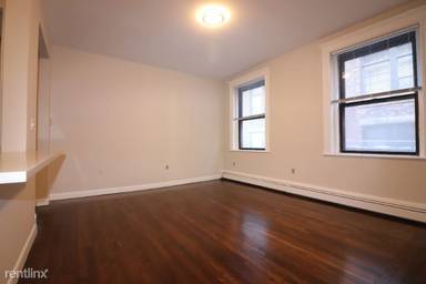 Main picture of 11 Stearns Rd