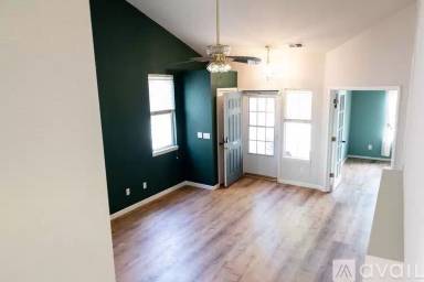 Main picture of 16635 Water Oak Dr