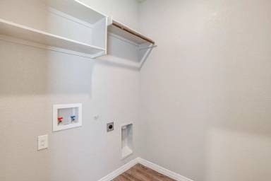 Main picture of 1280 Trailside Dr