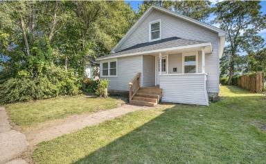 Main picture of 16 Janet St SE