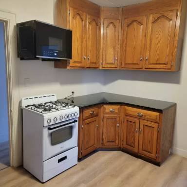 Main picture of 116 Campbell Ave