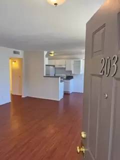 Main picture of 5529 Fulcher Ave