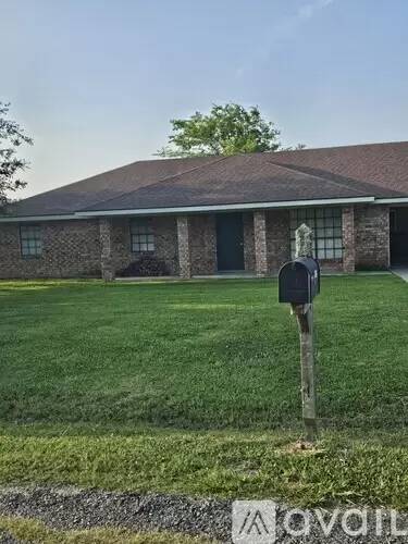 Main picture of 16320 Langlinais Ln