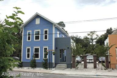 Main picture of 624 NW 10th St