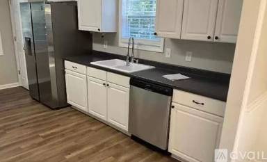 Main picture of 310 Fairview Dr
