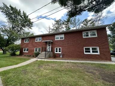 Main picture of 656 N Hobart Rd