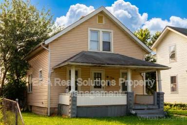 Main picture of 744 S Wayne Ave