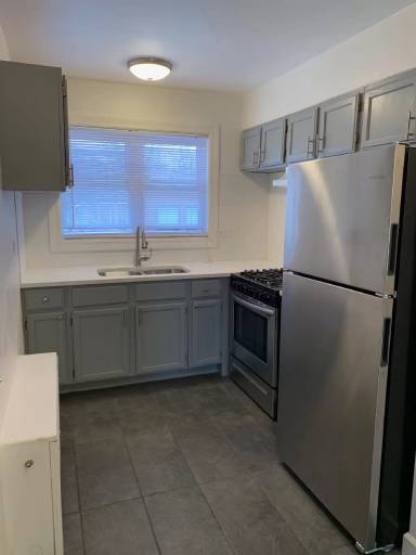 Main picture of 7439 N Winchester Ave
