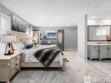 Main picture of 2545 Vanderberg Ave