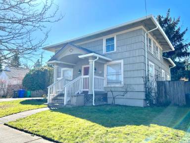 Main picture of 8421 N Fiske Ave