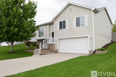 Main picture of 18002 Margo St