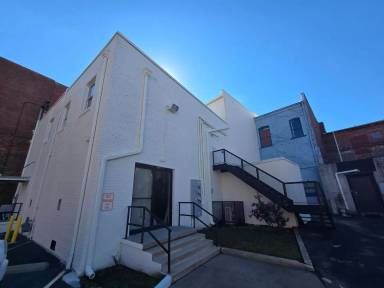 Main picture of 214 Hay St