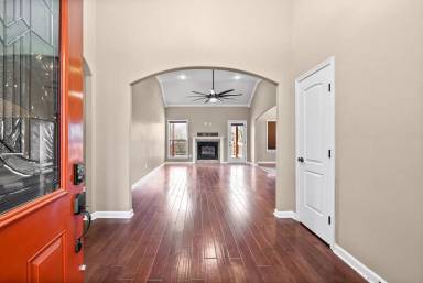 Main picture of 1490 Cobra Ln
