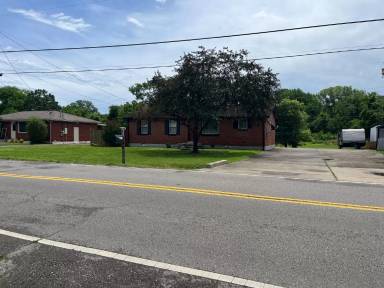 Main picture of 3311 W Hamilton Ave