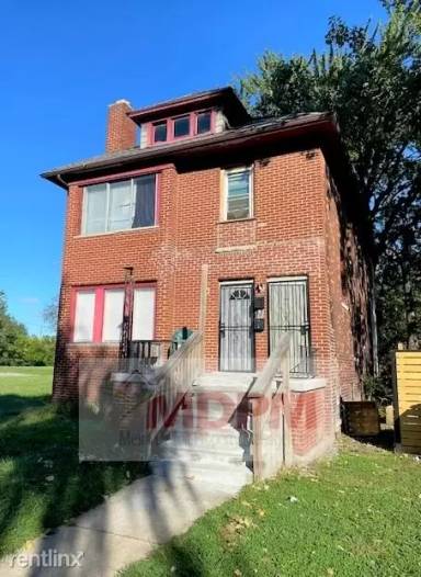 Main picture of 1700 Cortland St